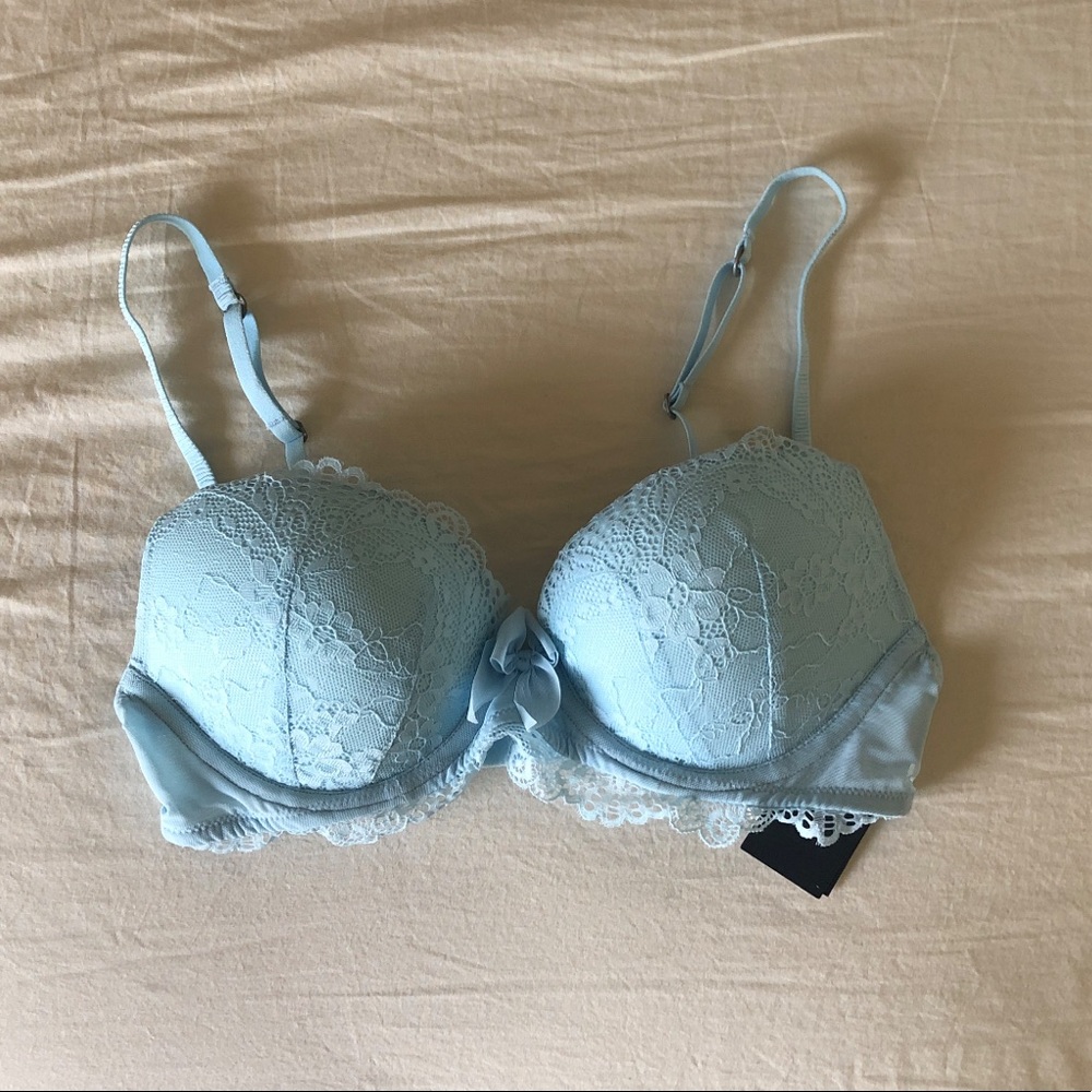 Gilly Hicks PUSH’EM UP PLUNGE Baby Blue Lace Bra